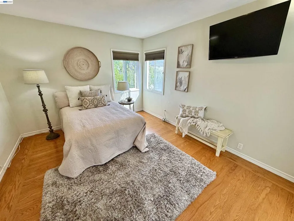 272 Lorraine Blvd San Leandro, CA 94577