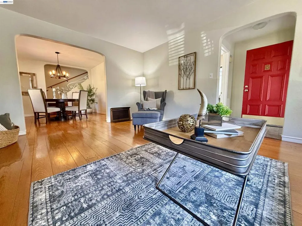 272 Lorraine Blvd San Leandro, CA 94577