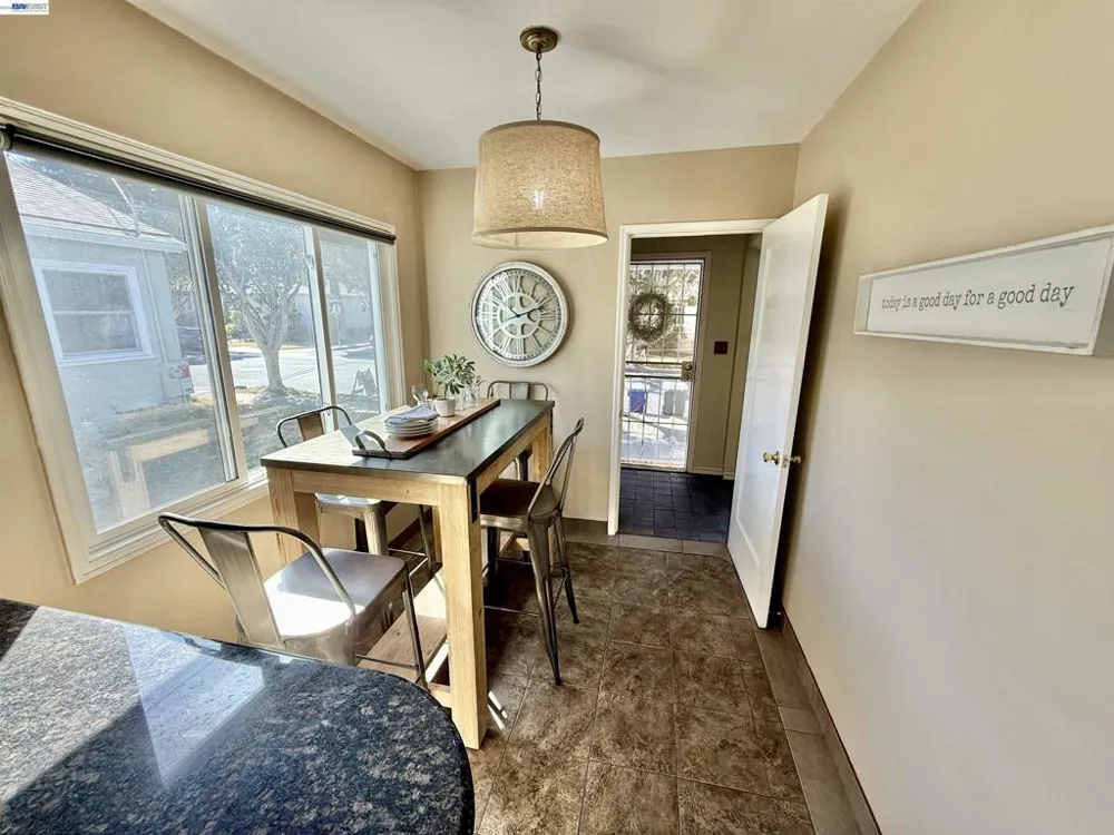 272 Lorraine Blvd San Leandro, CA 94577