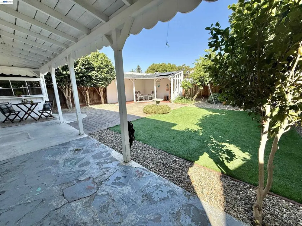 272 Lorraine Blvd San Leandro, CA 94577