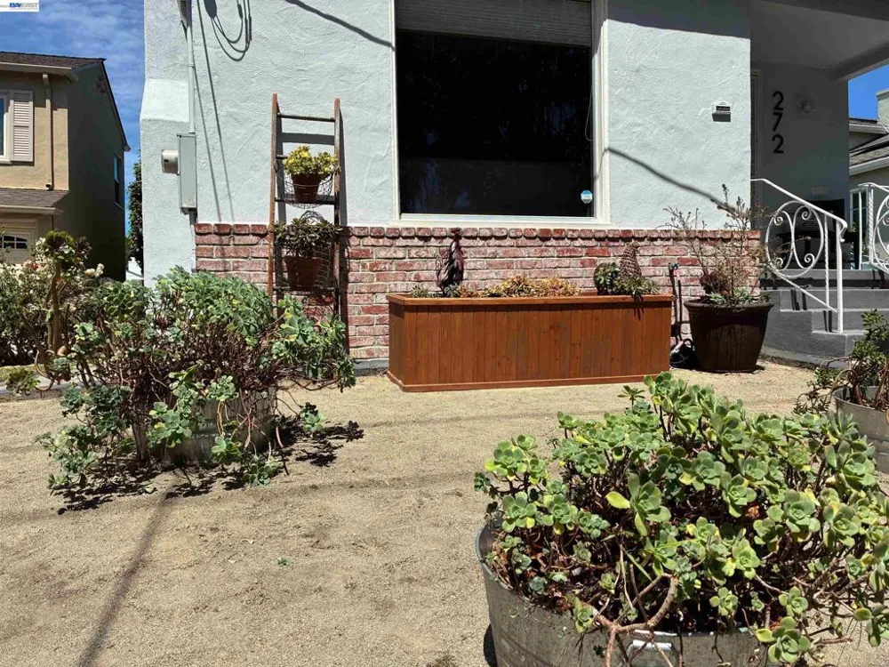 272 Lorraine Blvd San Leandro, CA 94577