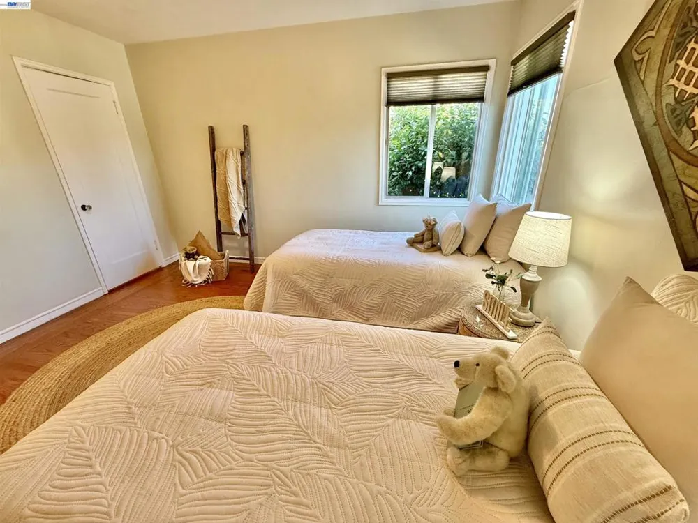 272 Lorraine Blvd San Leandro, CA 94577
