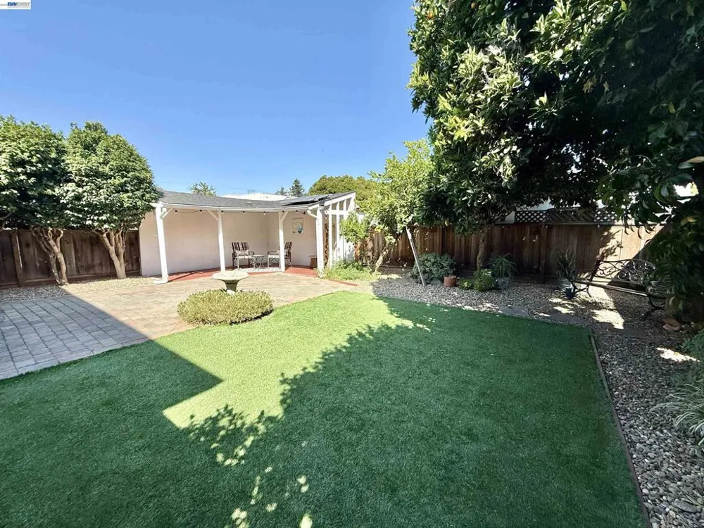 272 Lorraine Blvd San Leandro, CA 94577