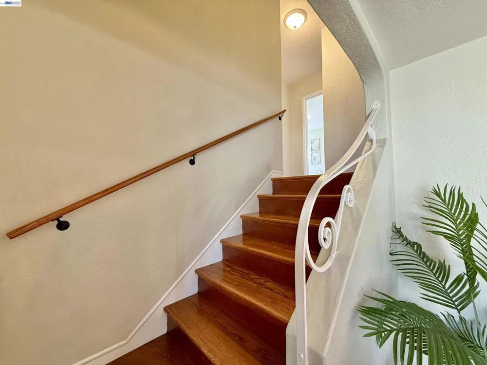 272 Lorraine Blvd San Leandro, CA 94577