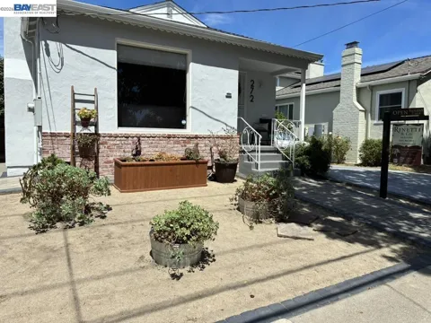 272 Lorraine Blvd