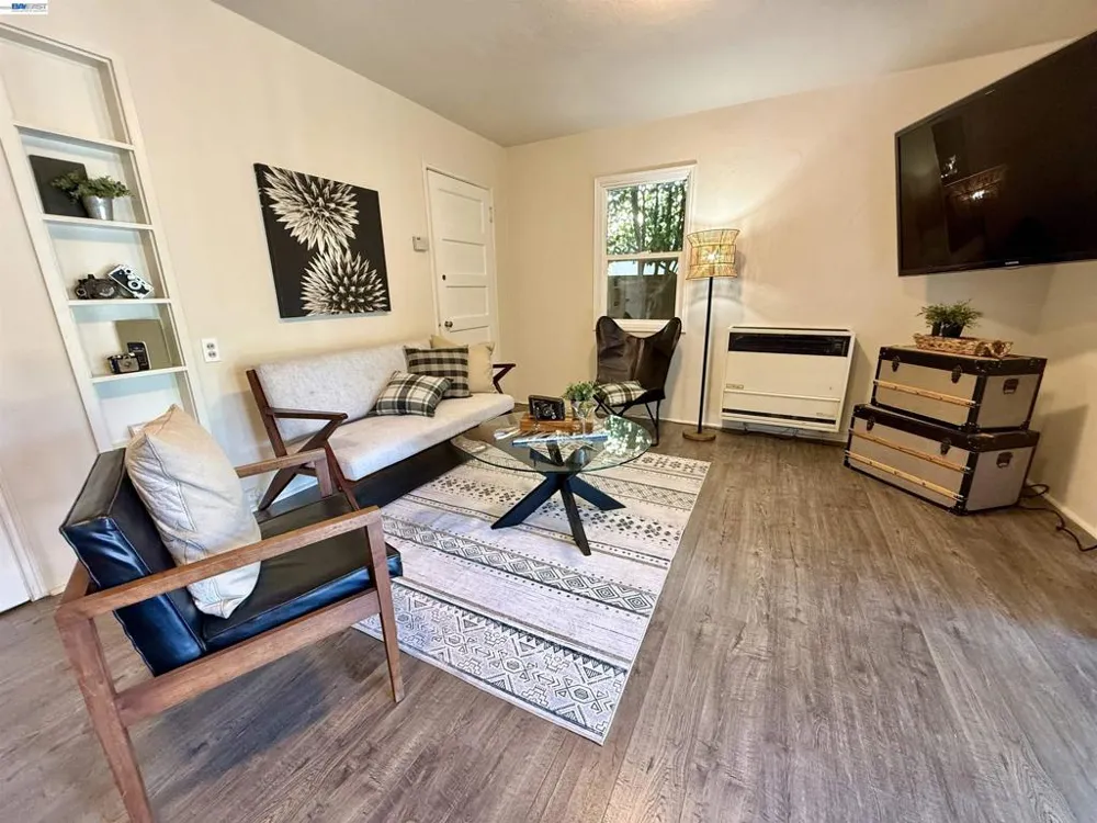 272 Lorraine Blvd San Leandro, CA 94577