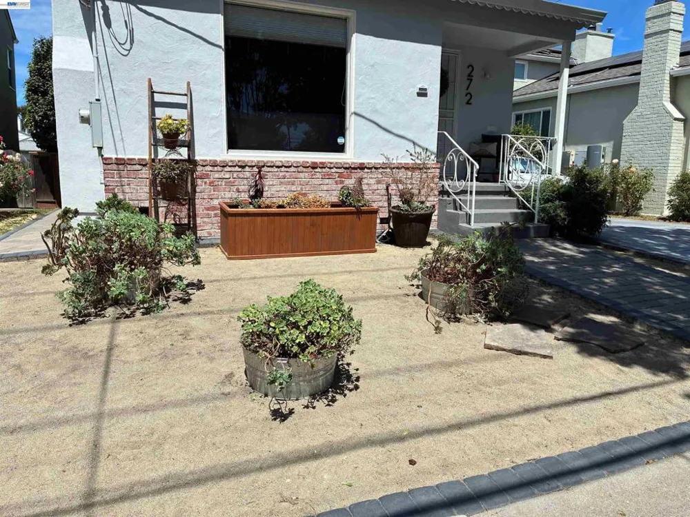 272 Lorraine Blvd San Leandro, CA 94577