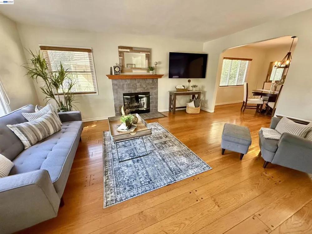 272 Lorraine Blvd San Leandro, CA 94577