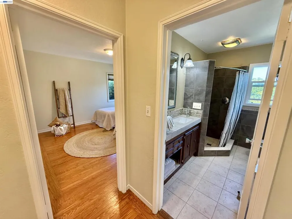 272 Lorraine Blvd San Leandro, CA 94577