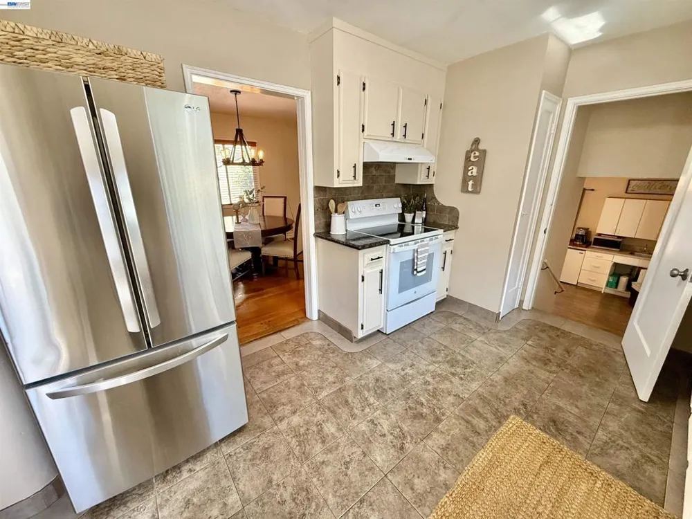 272 Lorraine Blvd San Leandro, CA 94577
