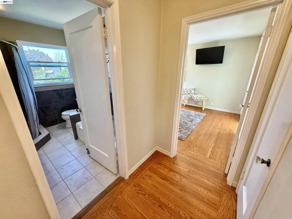 272 Lorraine Blvd San Leandro, CA 94577