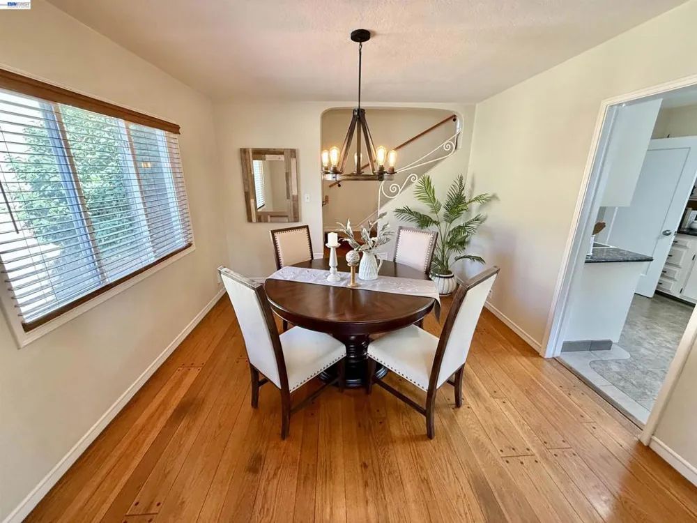 272 Lorraine Blvd San Leandro, CA 94577