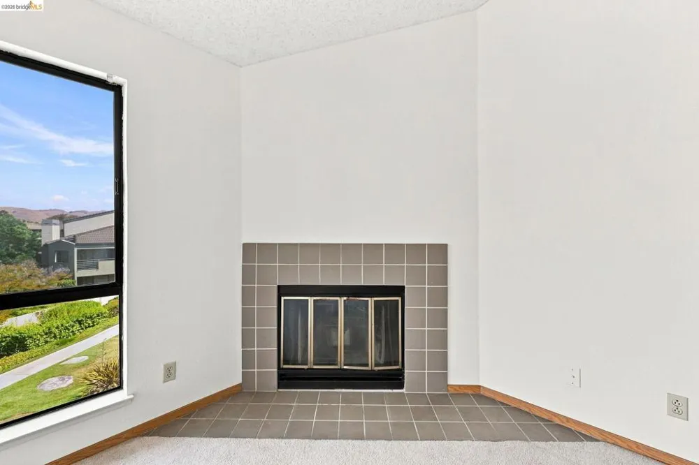 39206 Guardino Dr #302 Fremont, CA 94538