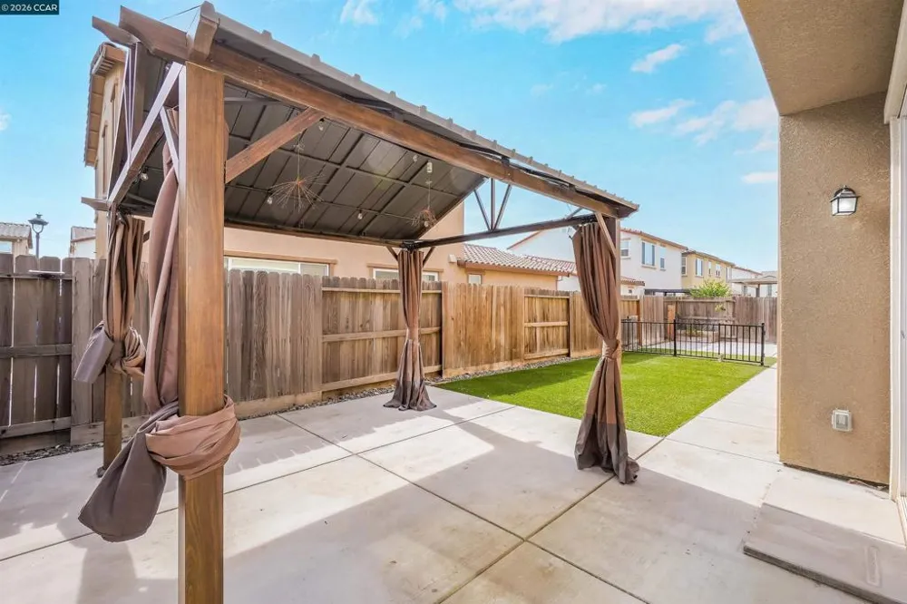 531 Lavender Dr Vacaville, CA 95687
