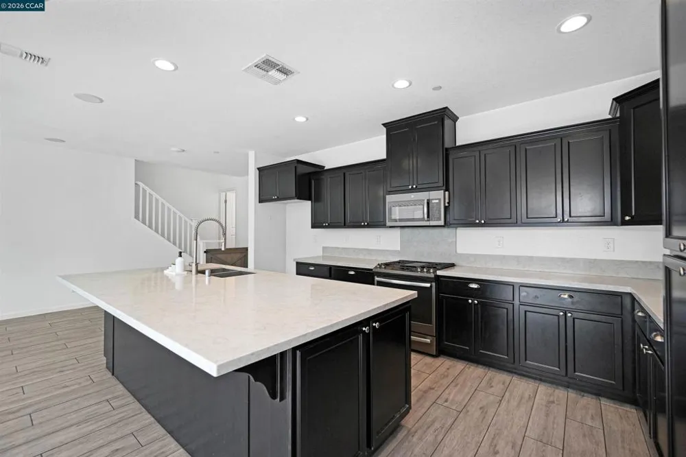 531 Lavender Dr Vacaville, CA 95687