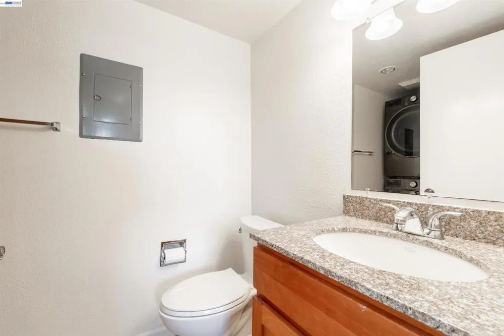 4157 Tanager Cmn Fremont, CA 94555