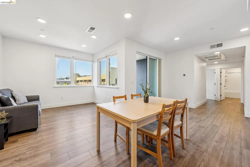 10300 San Pablo Ave #203 El Cerrito, CA 94530