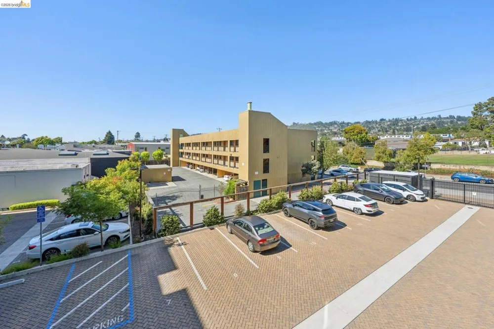 10300 San Pablo Ave #203 El Cerrito, CA 94530