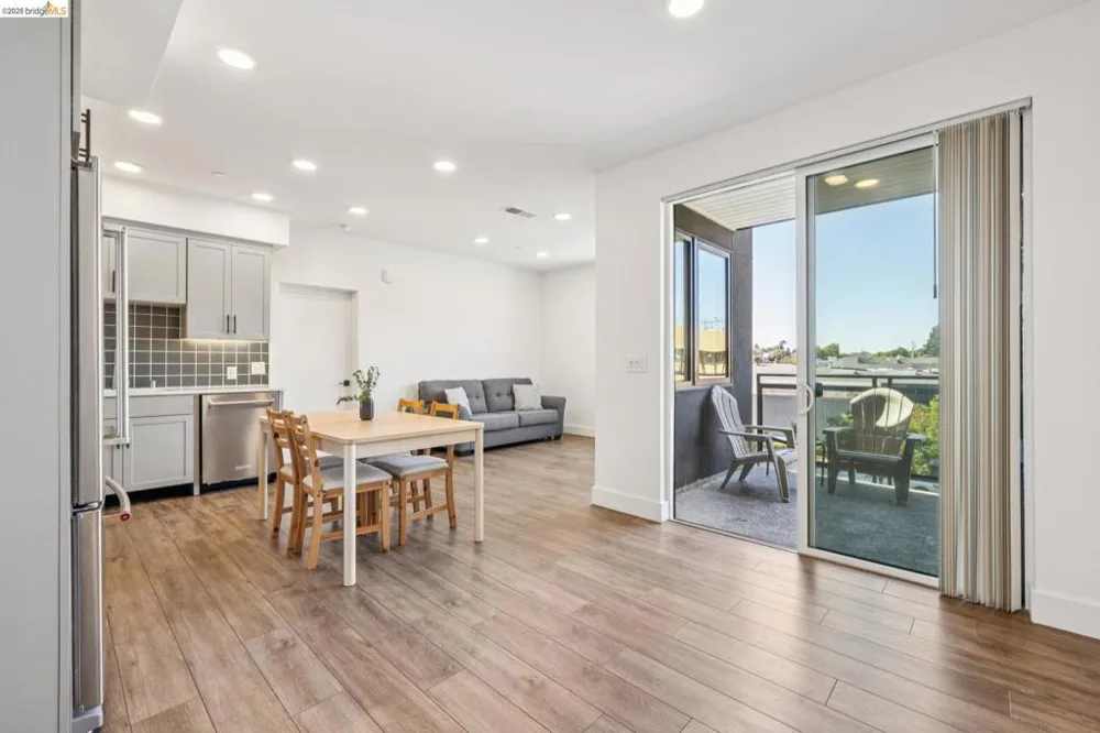 10300 San Pablo Ave #203 El Cerrito, CA 94530