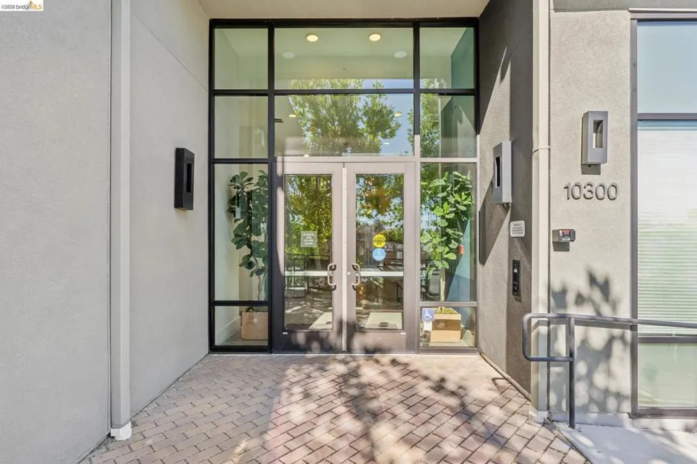 10300 San Pablo Ave #203 El Cerrito, CA 94530