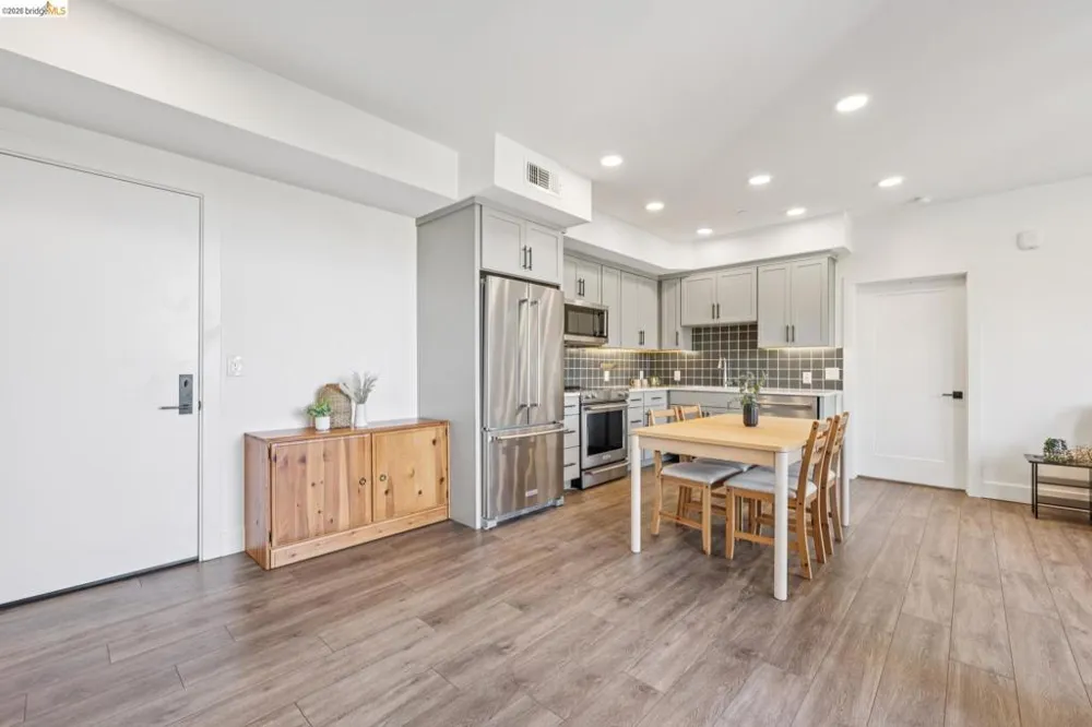 10300 San Pablo Ave #203 El Cerrito, CA 94530