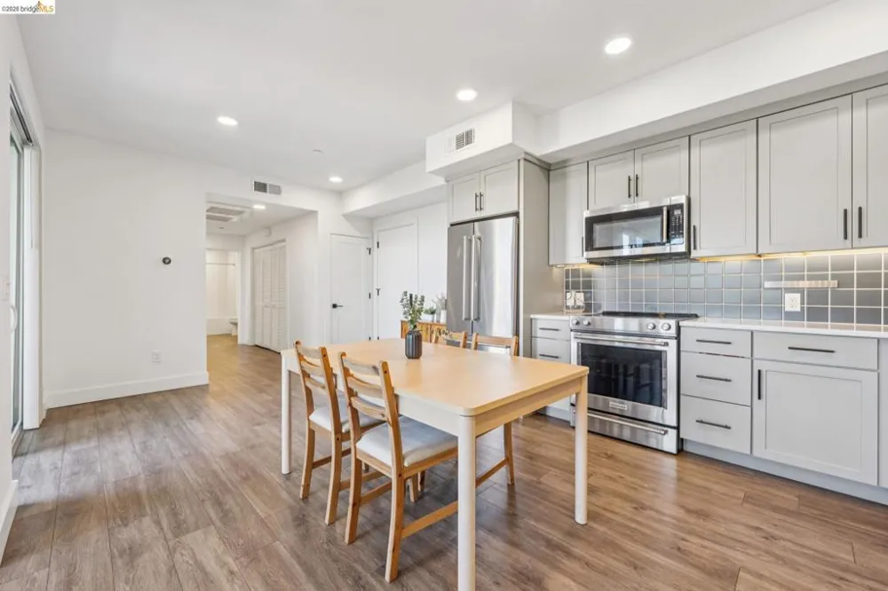 10300 San Pablo Ave #203 El Cerrito, CA 94530