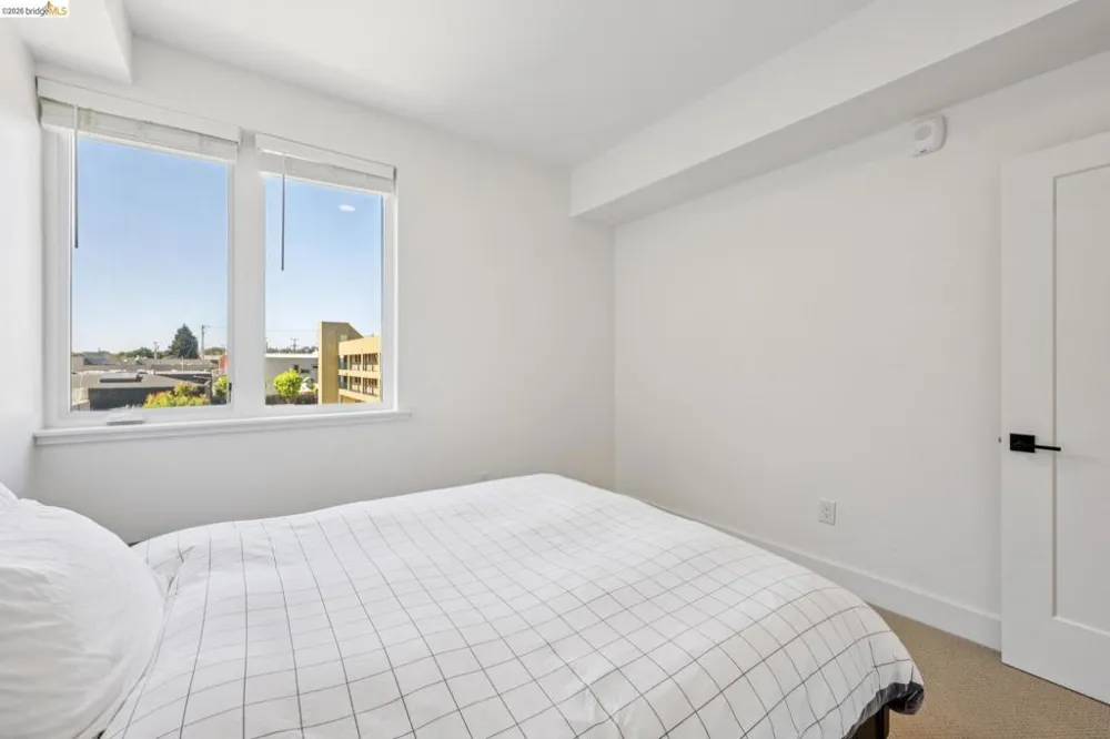 10300 San Pablo Ave #203 El Cerrito, CA 94530