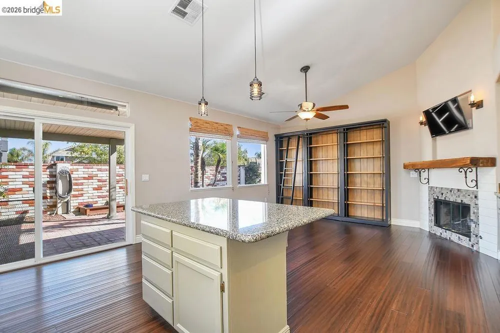 4464 Cove Ln Discovery Bay, CA 94505