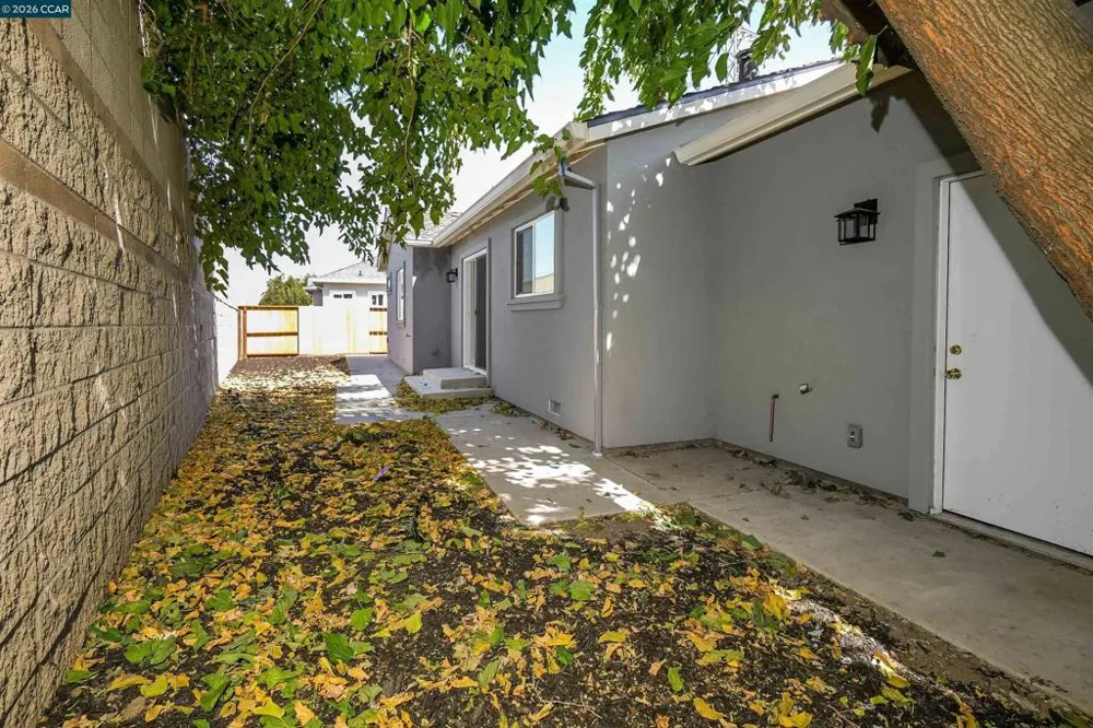 2100 Paige Ct Pittsburg, CA 94565