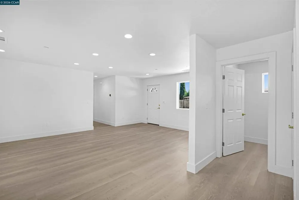 2100 Paige Ct Pittsburg, CA 94565