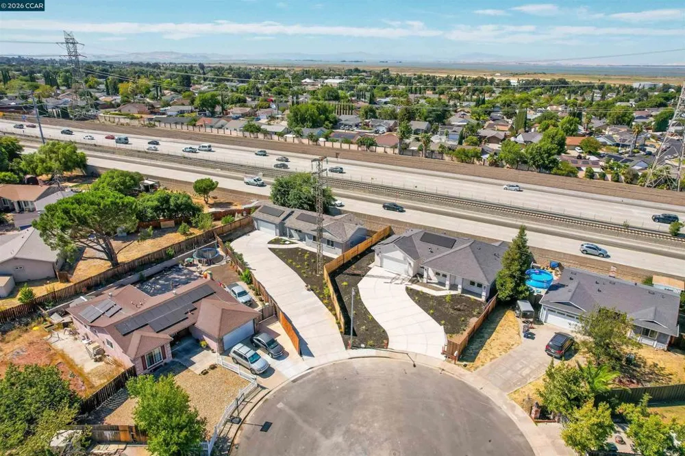 2100 Paige Ct Pittsburg, CA 94565