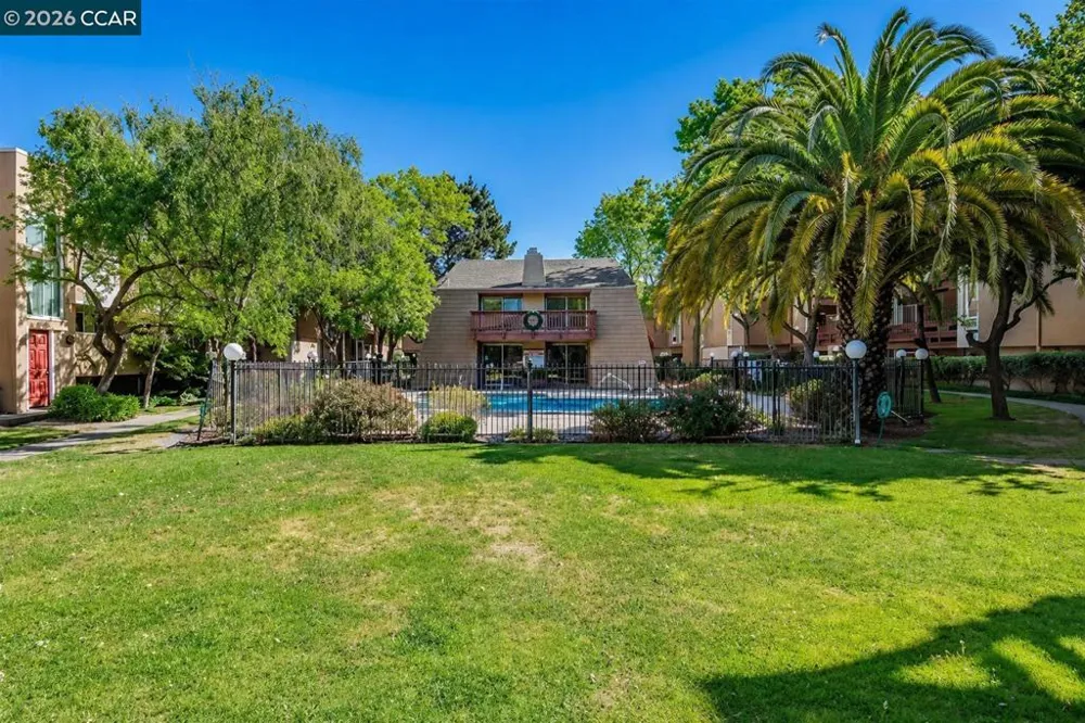 2121 Vale Rd #15 San Pablo, CA 94806