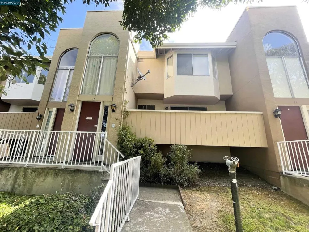 2121 Vale Rd #15 San Pablo, CA 94806