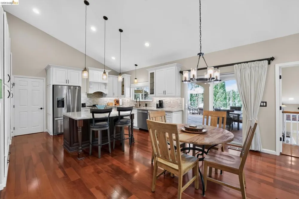 231 Sutter View Ct Sutter Creek, CA 95685