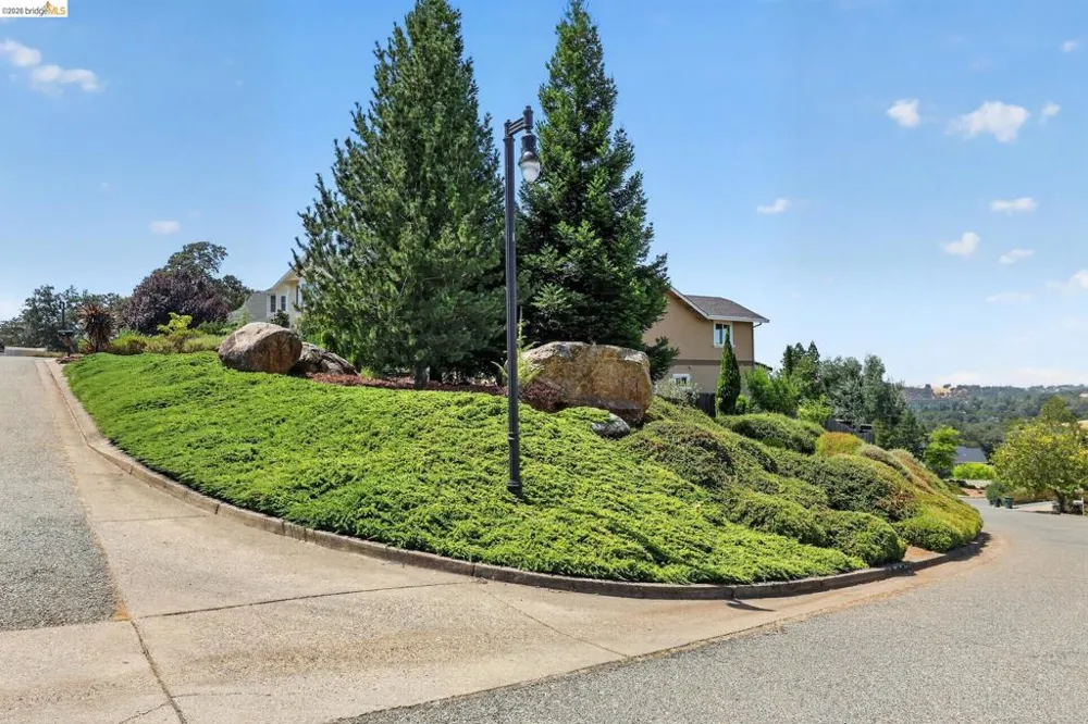 231 Sutter View Ct Sutter Creek, CA 95685