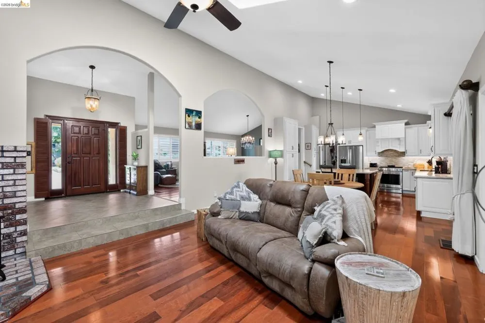 231 Sutter View Ct Sutter Creek, CA 95685