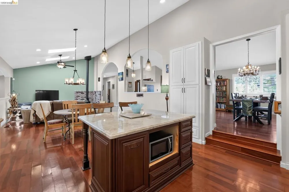 231 Sutter View Ct Sutter Creek, CA 95685