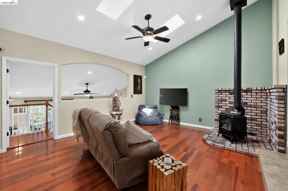 231 Sutter View Ct Sutter Creek, CA 95685