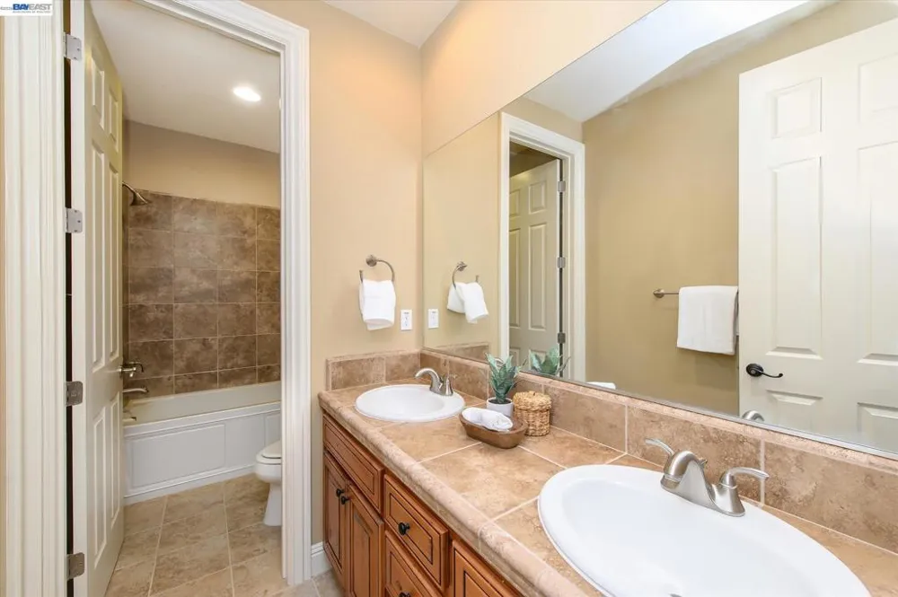 3182 Ashbourne Cir San Ramon, CA 94583