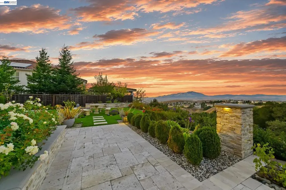 3182 Ashbourne Cir San Ramon, CA 94583