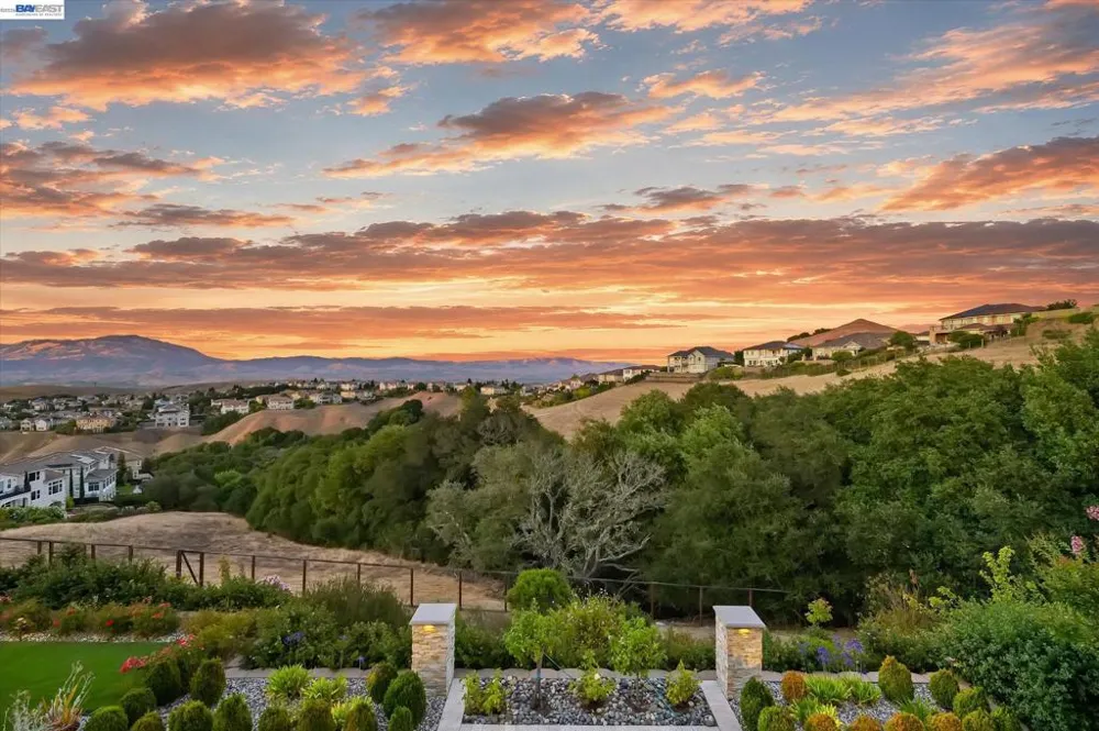 3182 Ashbourne Cir San Ramon, CA 94583