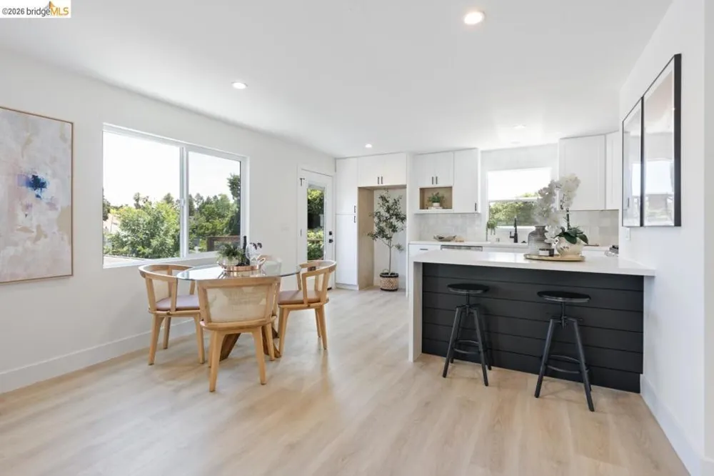 1923 Thompson Ln El Sobrante, CA 94803