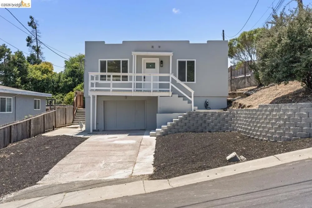 1923 Thompson Ln El Sobrante, CA 94803