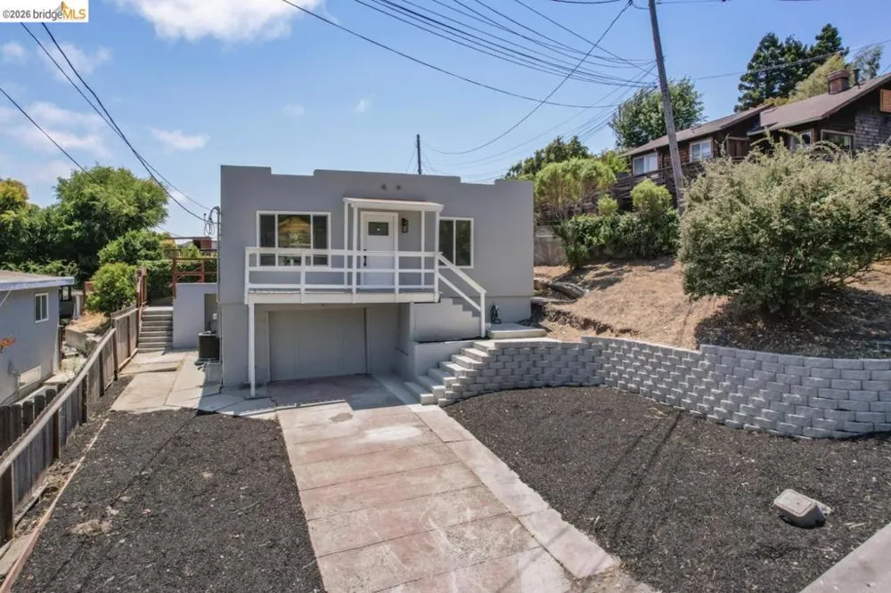 1923 Thompson Ln El Sobrante, CA 94803