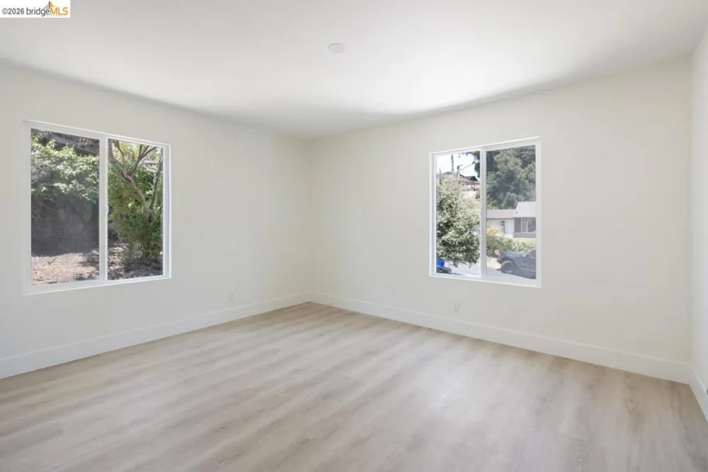 1923 Thompson Ln El Sobrante, CA 94803