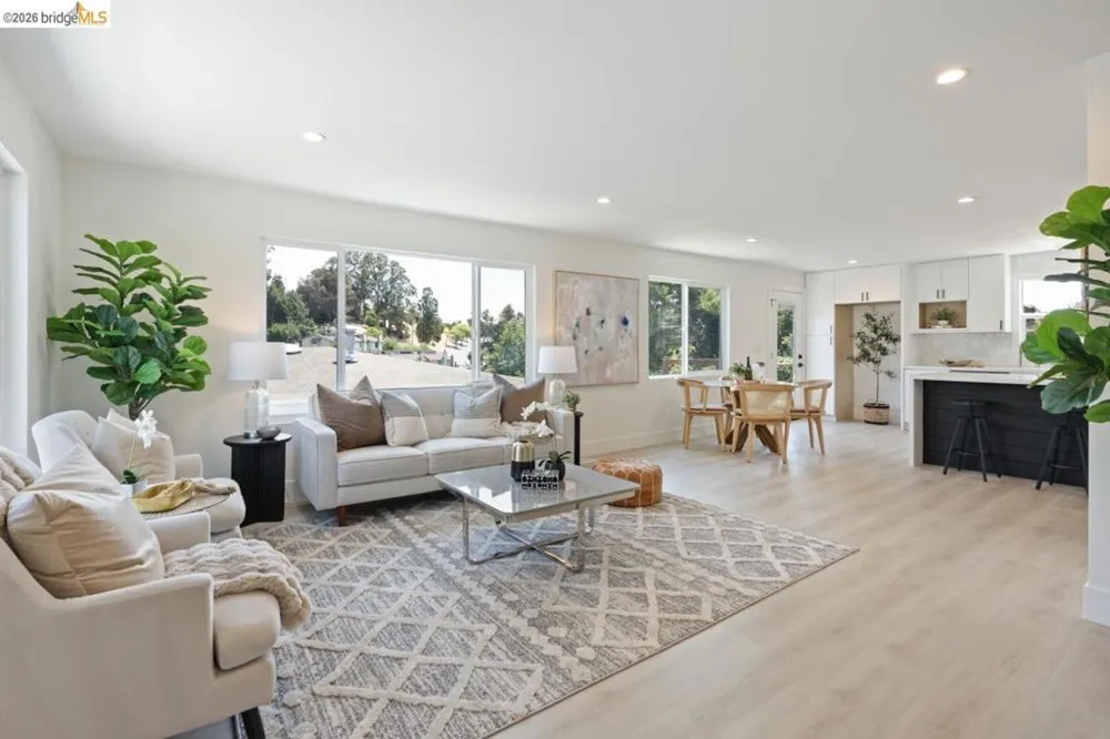 1923 Thompson Ln El Sobrante, CA 94803