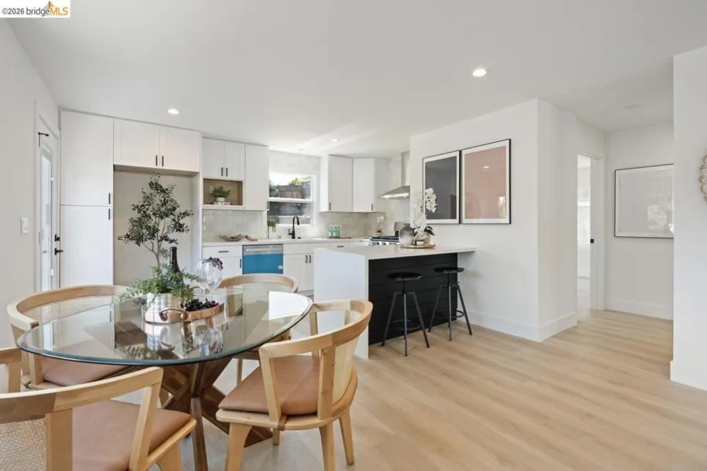 1923 Thompson Ln El Sobrante, CA 94803