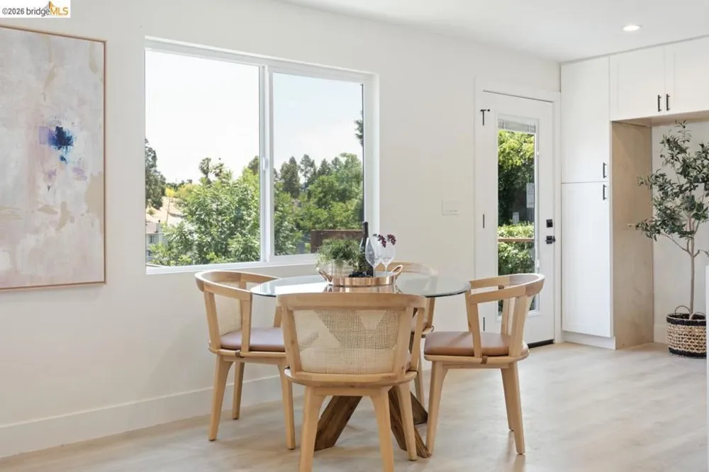 1923 Thompson Ln El Sobrante, CA 94803