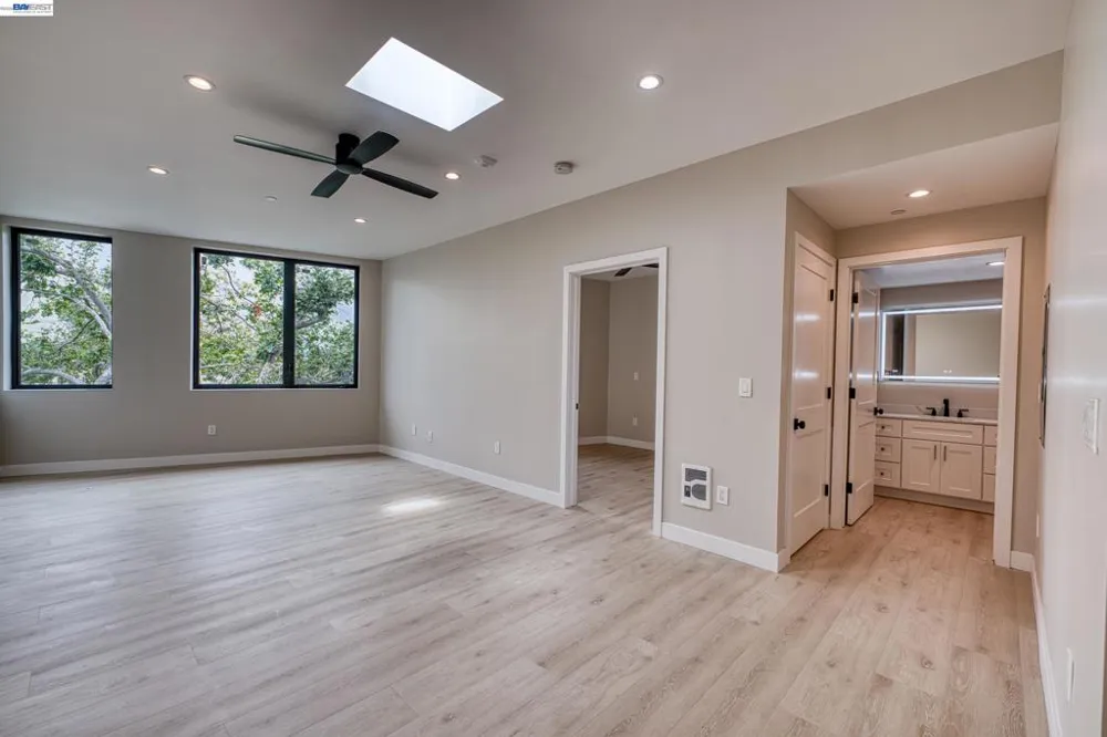 4202 Telegraph Ave Oakland, CA 94609