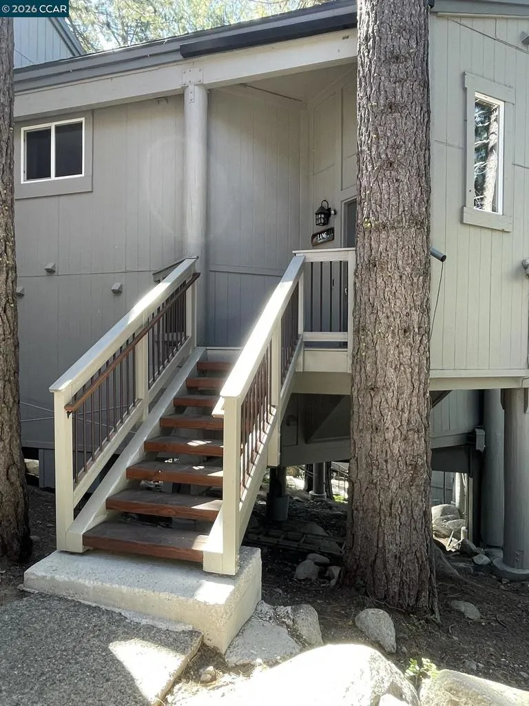 15466 Donner Pass Rd Truckee, CA 96161